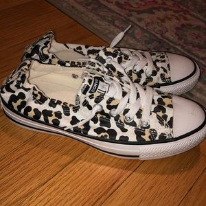Leopard print converse size 7 women